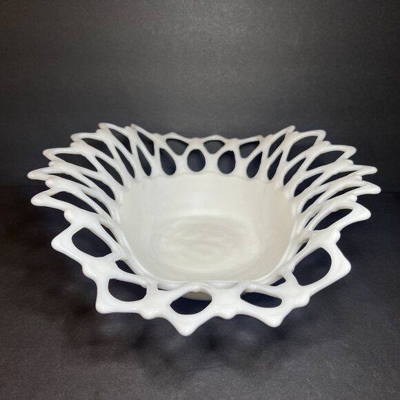 VTG MCM 1950s Westmoreland White Milk Glass Doric Pierced Lace Lattice Oval Bowl - Picture 5 of 7